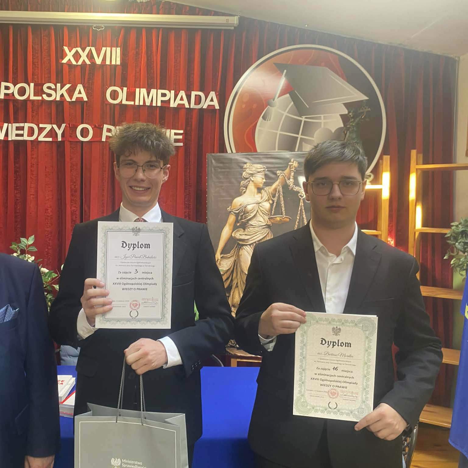Igor i Bartosz Laureatami XXVIII Olimpiady Wiedzy o Prawie